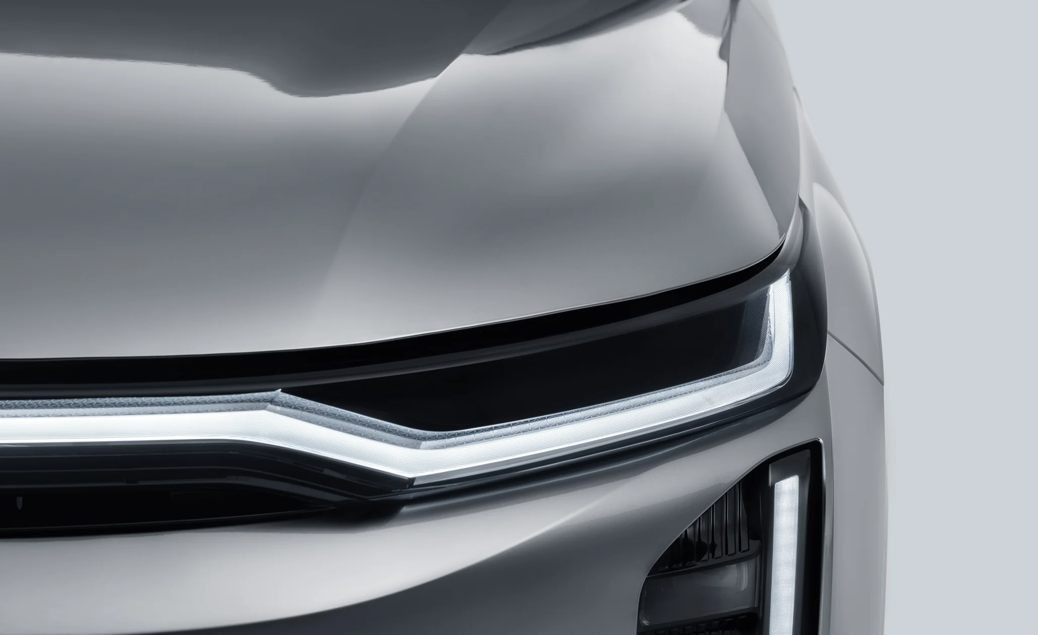 UMO 8 headlights
