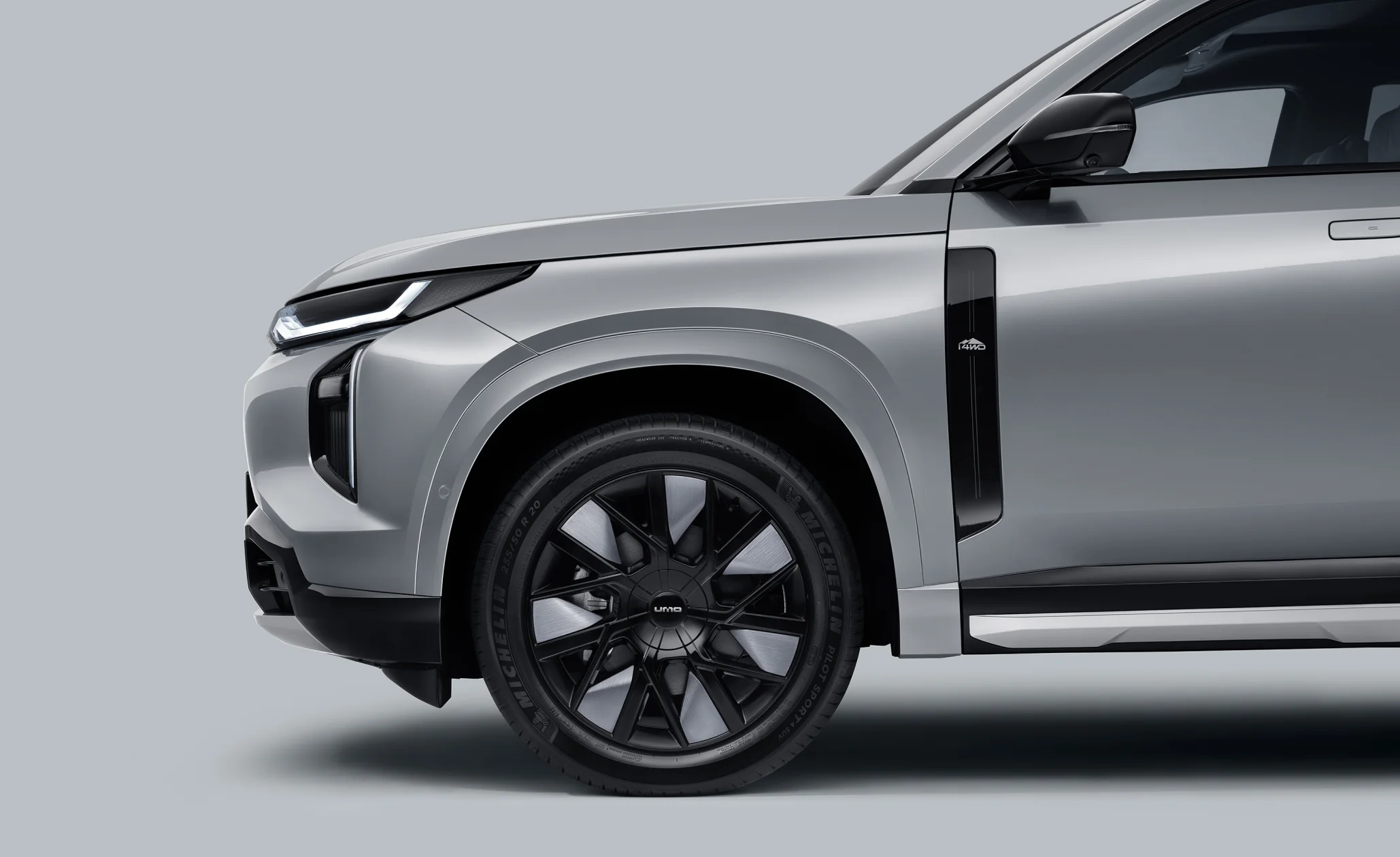 UMO 8 side profile